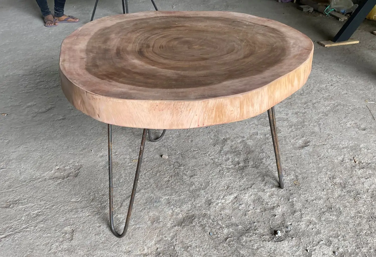  Product image 7 of the product “Low natural wood table round from suar with metal legs 